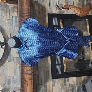 Dress Barn button-down tie waist  blouse